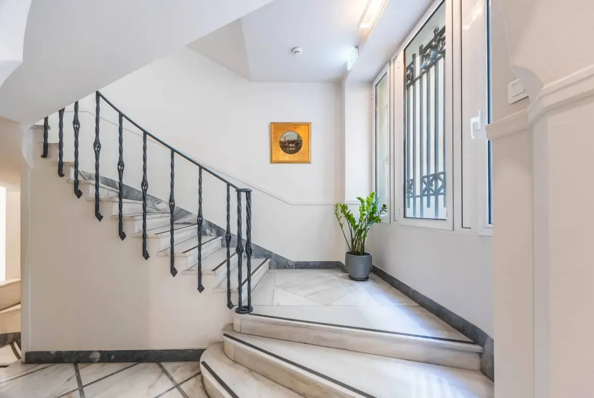 Prime Kolonaki – Exceptional whole building investment