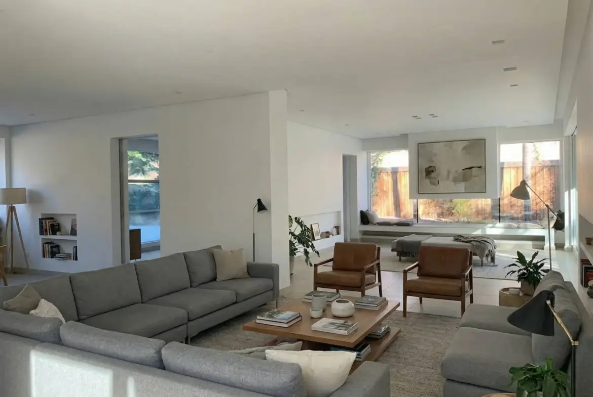 Impressive unfinished five-level villa with swimming pool & wellness area