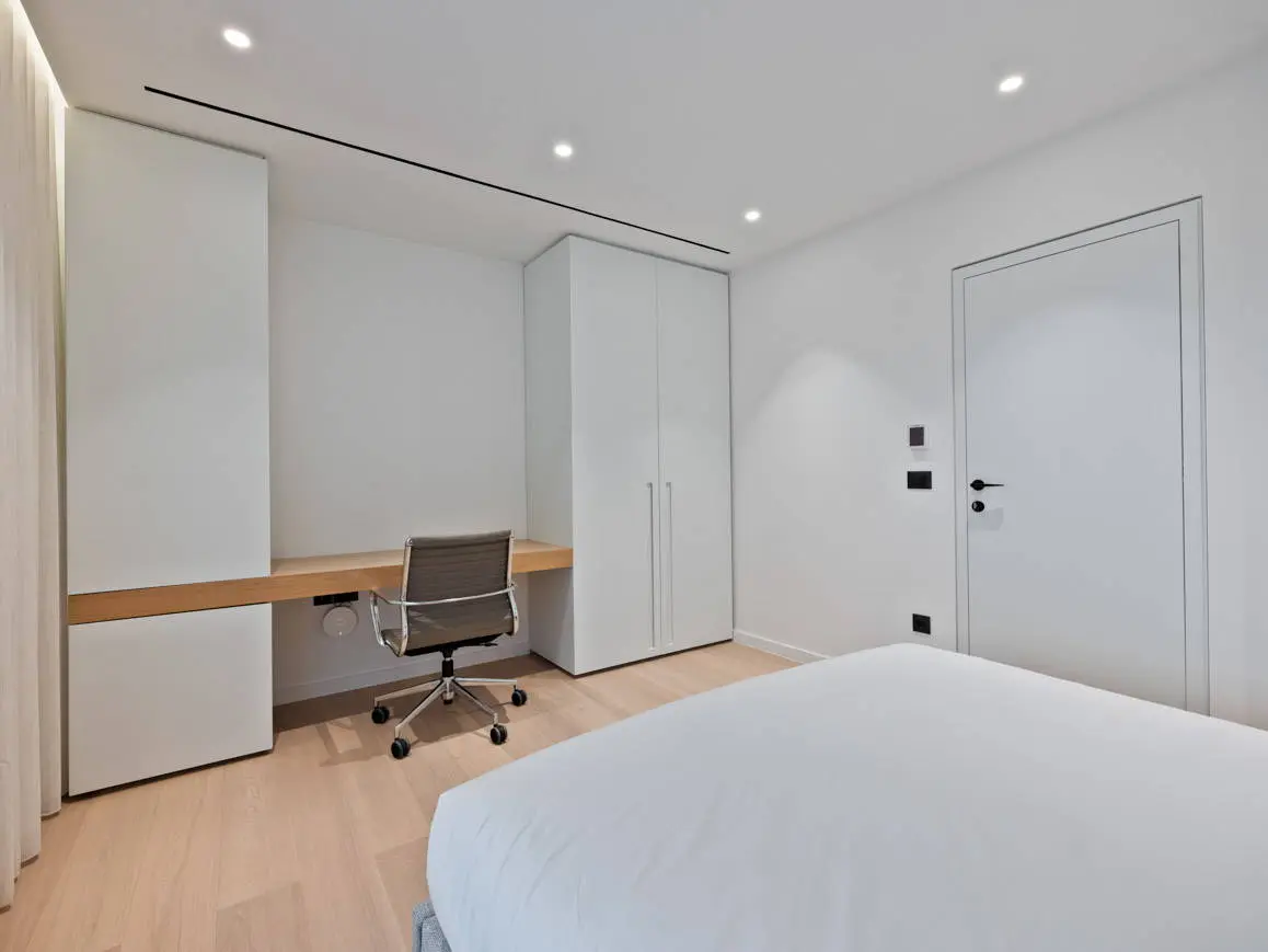 bh-b5cb12049b4b Luxury detached residence in Vouliagmeni I Ready to move in
