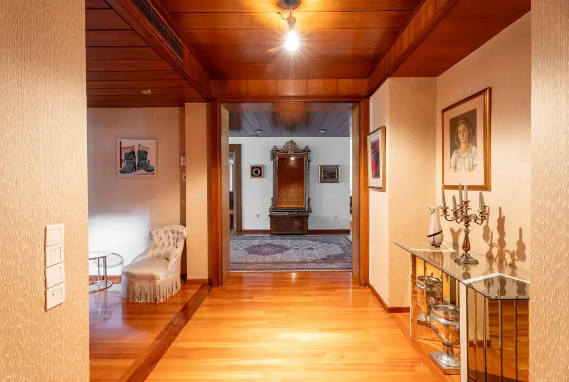 Remarkable mansion on a 5,093 sq.m. plot in Kefalari