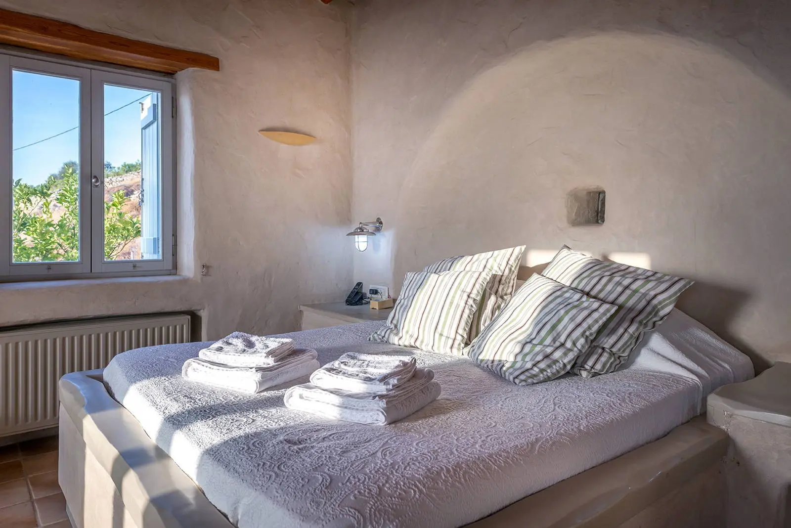 Distinctive-style villa in Kolymbithres, Paros