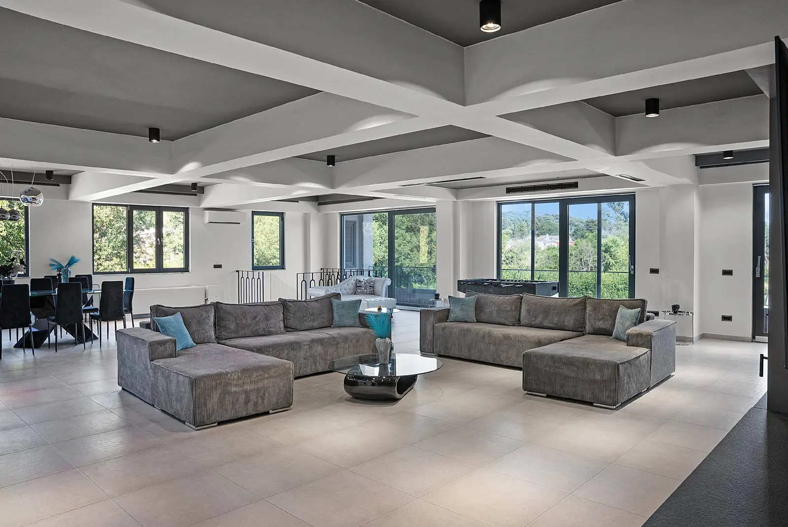 High-End villa with gym & jacuzzi in Corfu