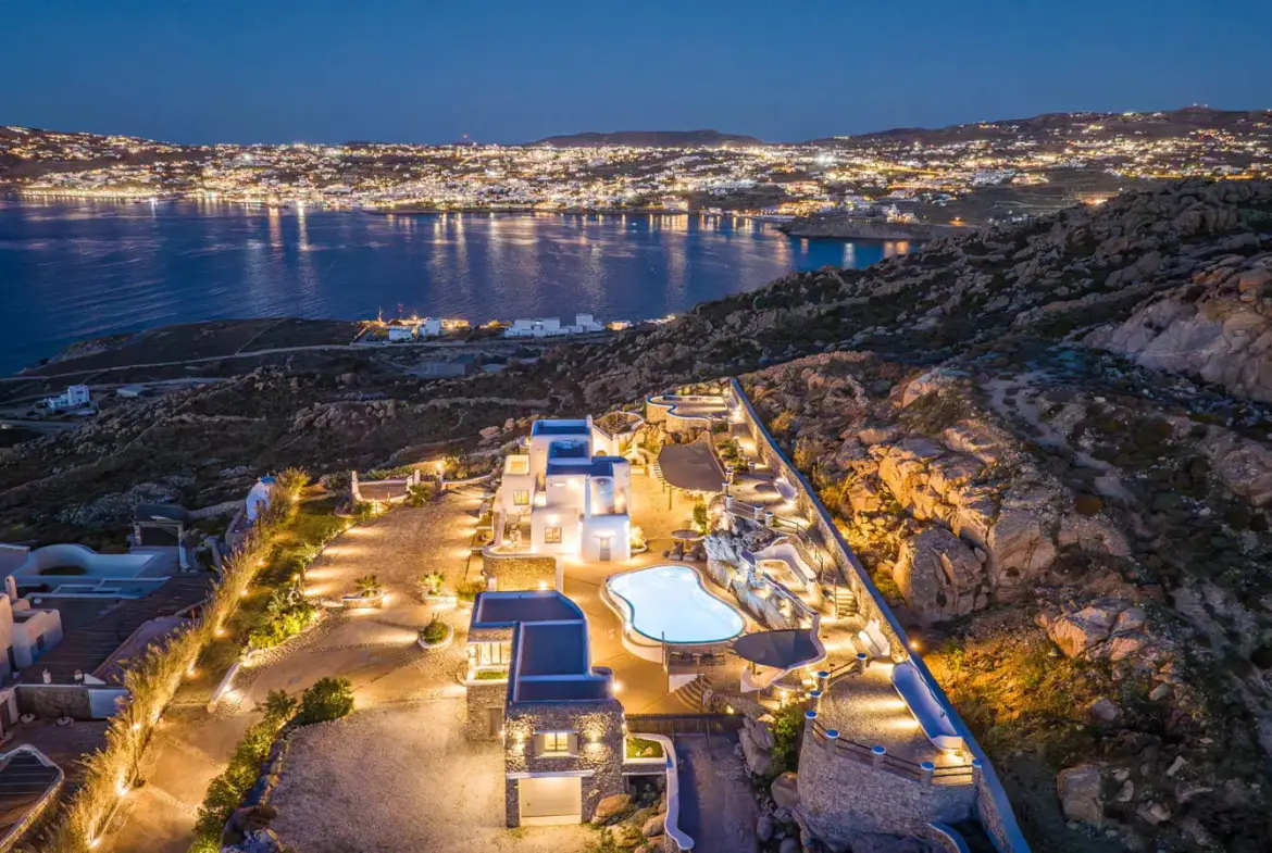 Luxury Estate with Panoramic Views of Mykonos Town