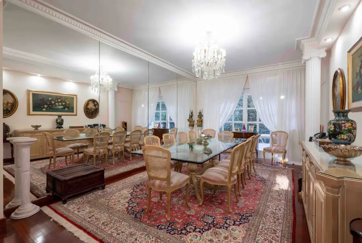 Luxury family residences in a prime location, Ekali