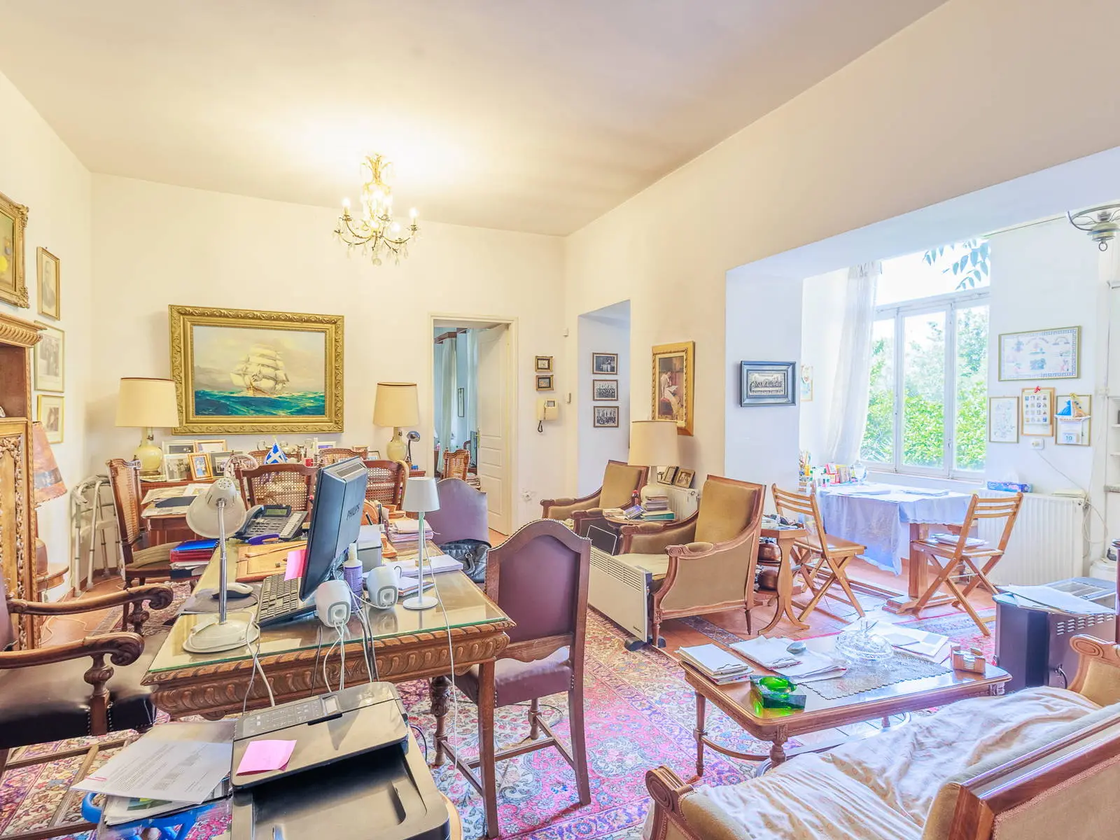 Historic detached house in Plaka with large courtyard