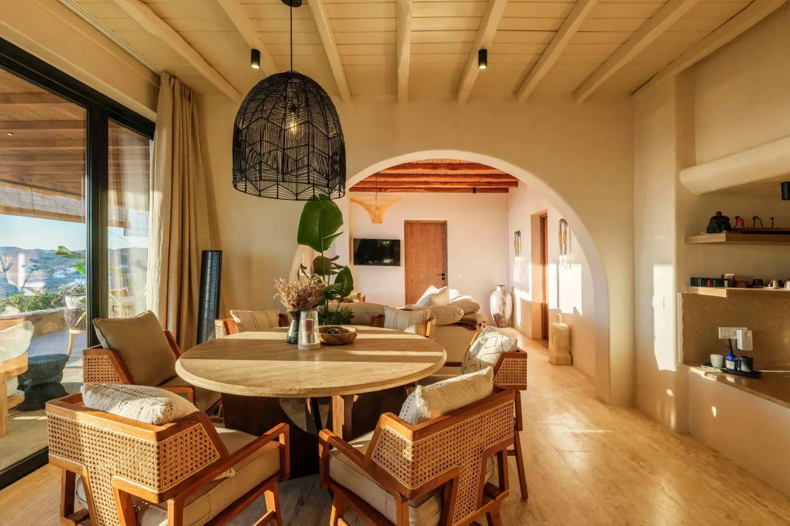 Aesthetic villa with panoramic sea views and infinity pool in Mykonos
