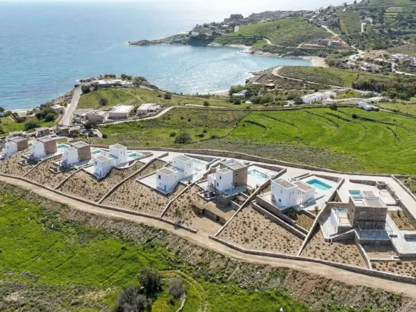 Complex of eight luxury villas with sea view in Koundouros, Kea