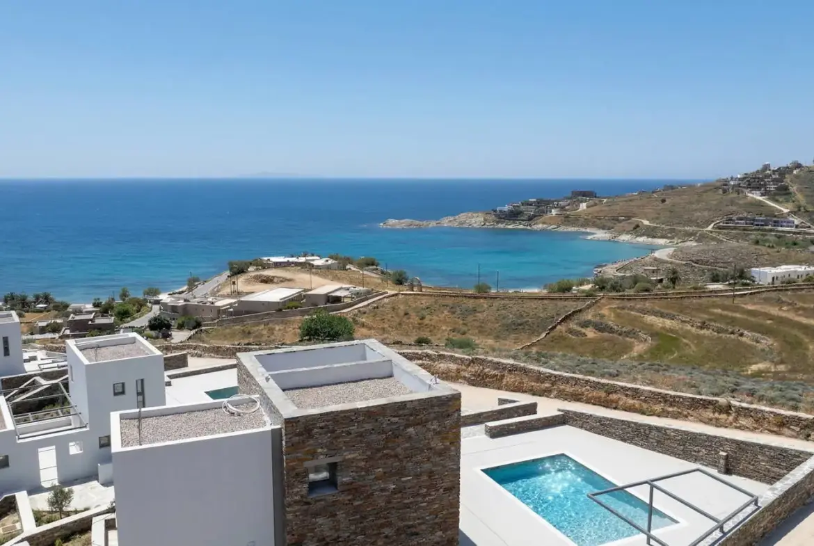 Complex of eight luxury villas with sea view in Koundouros, Kea