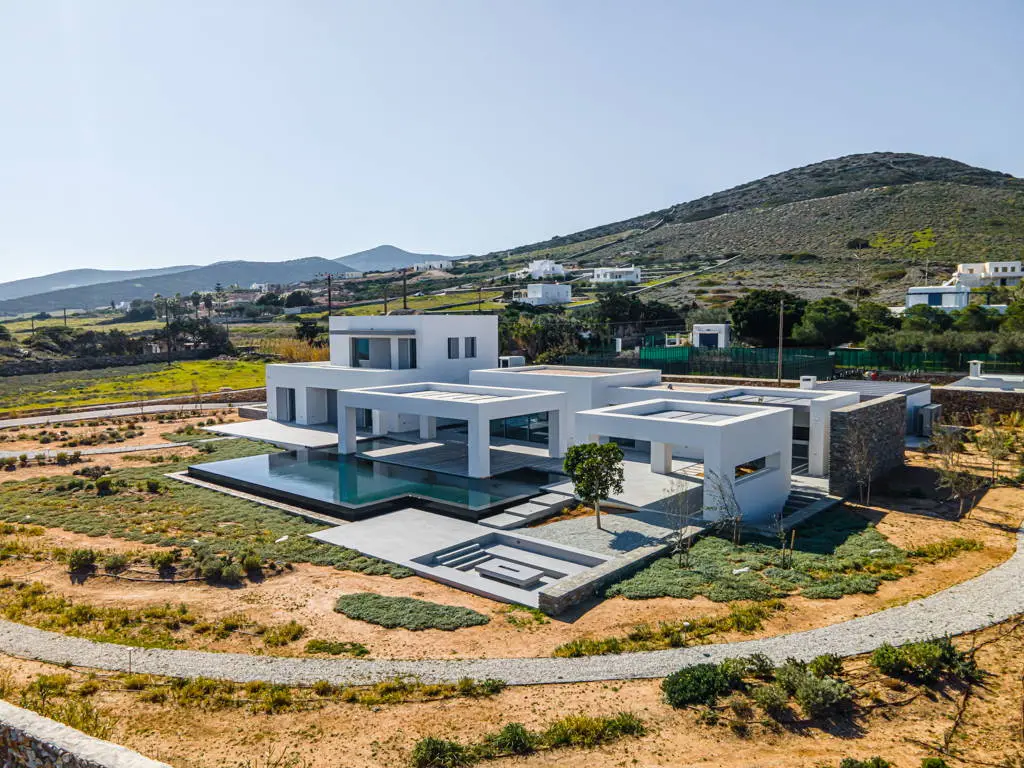 Ultimate luxury seafront villa with infinity pool in Antiparos