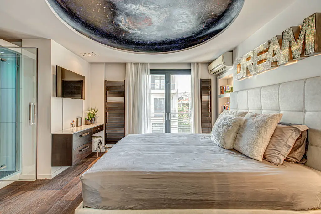 Rare Private Villa Complex in Glyfada – A Unique Family Opportunity