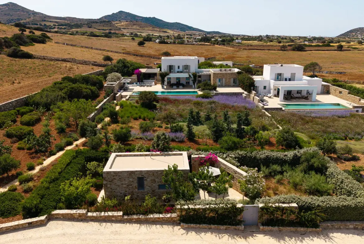 Exclusive Mediterranean estate in Antiparos with panoramic views