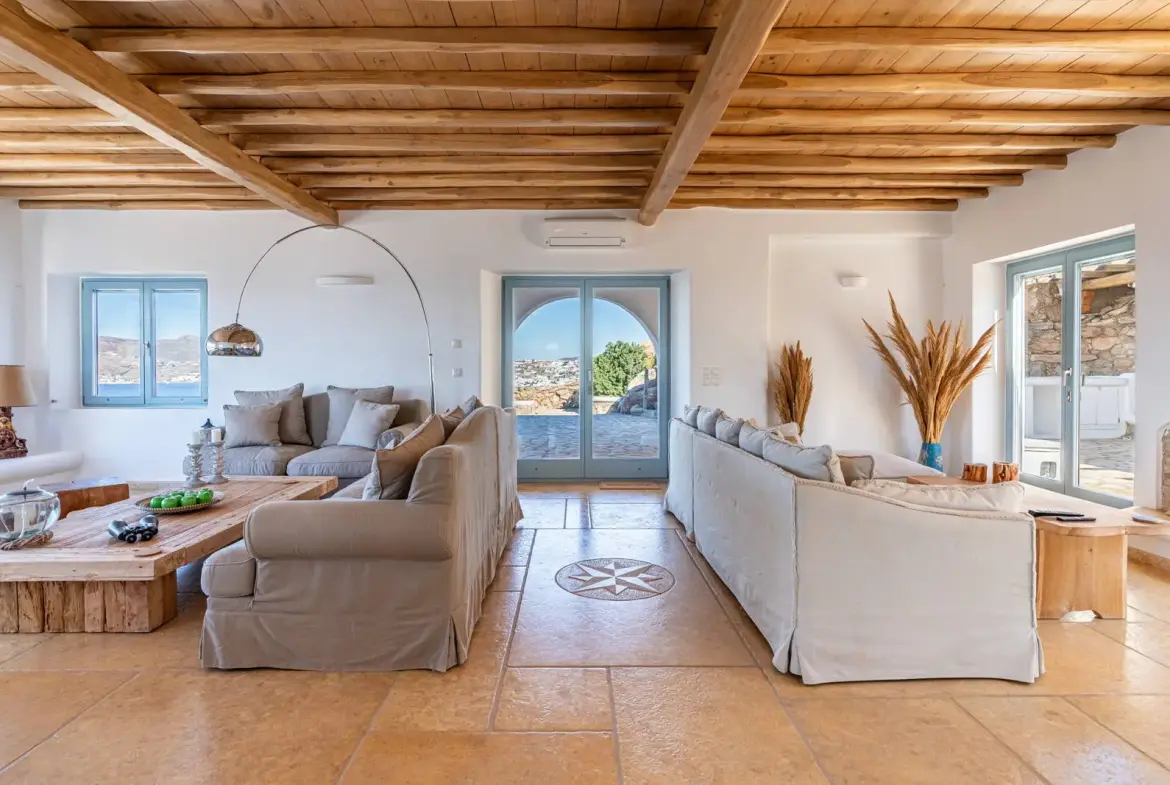 Luxury Estate with Panoramic Views of Mykonos Town