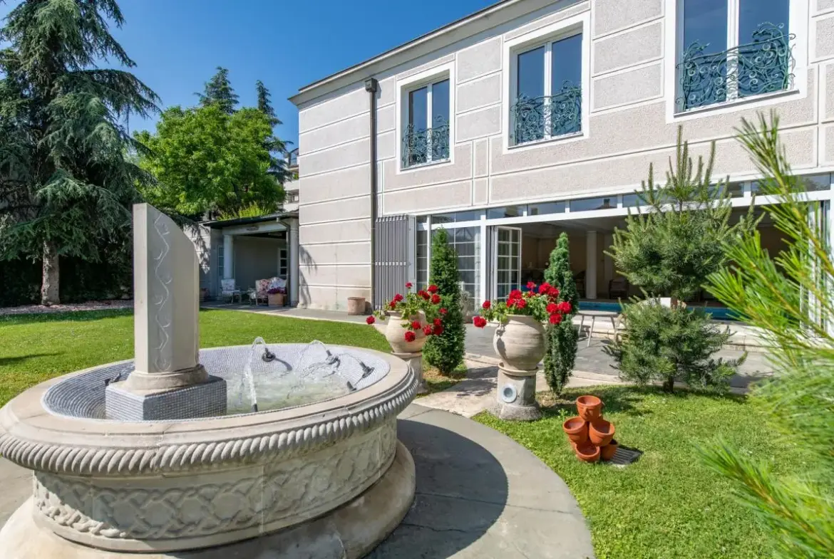 Family Villa in Dedinje
