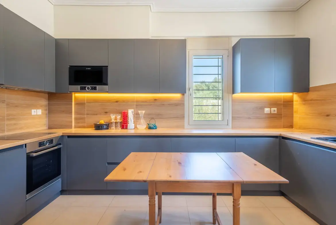 Luxurious 450 sq.m. detached house with a private pool in Agia Marina
