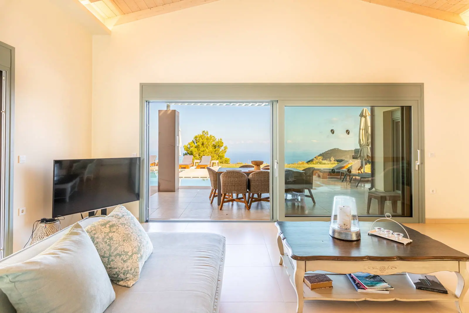 Horizon View Estate – Private Villa with pool in Lefkada