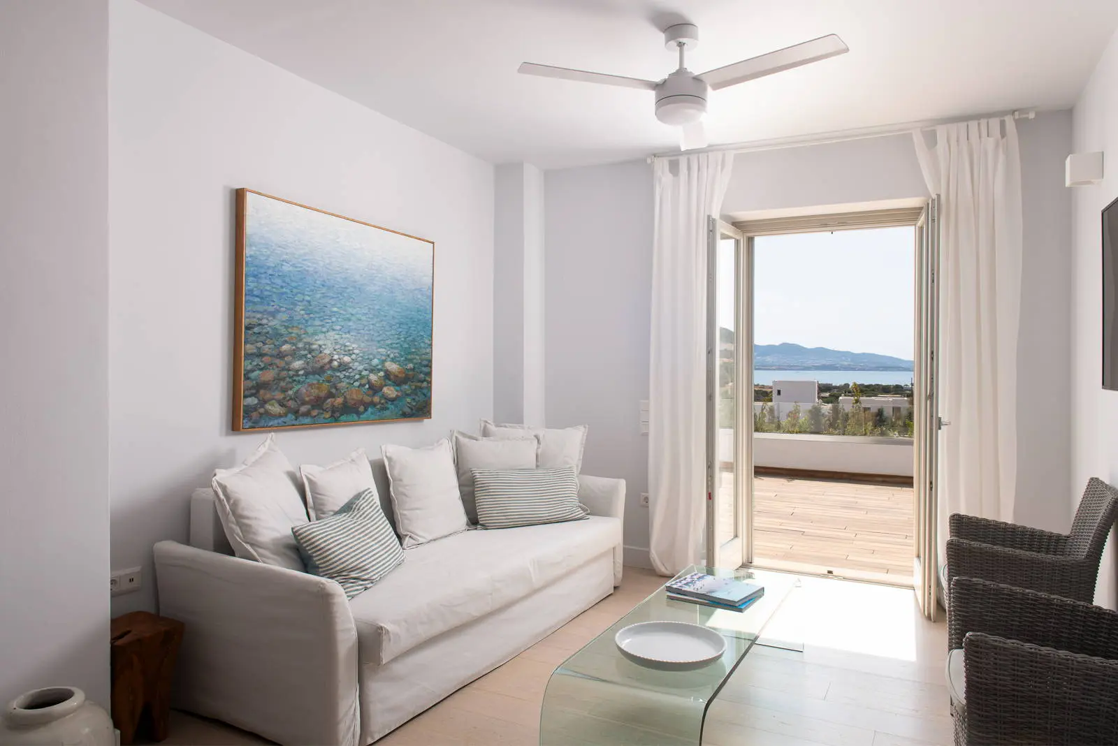 bh-c698239f0287 Exclusive Mediterranean estate in Antiparos with panoramic views