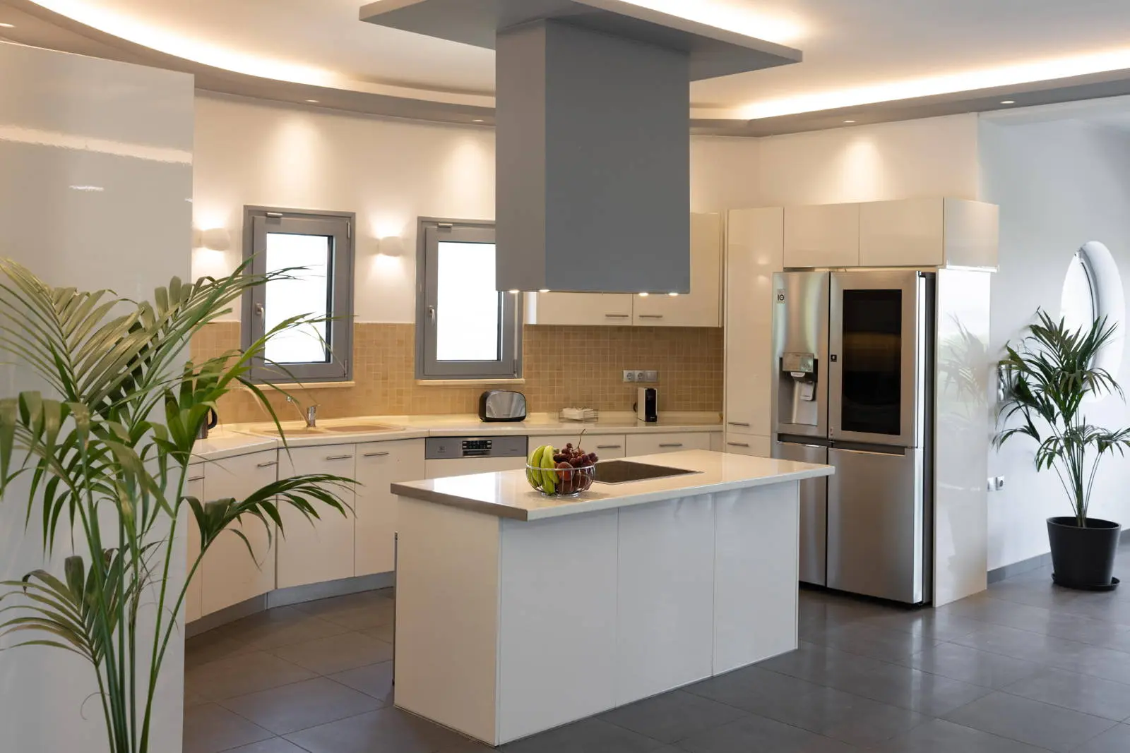 Exquisite mansion with luxurious amenities in Kommeno, Corfu