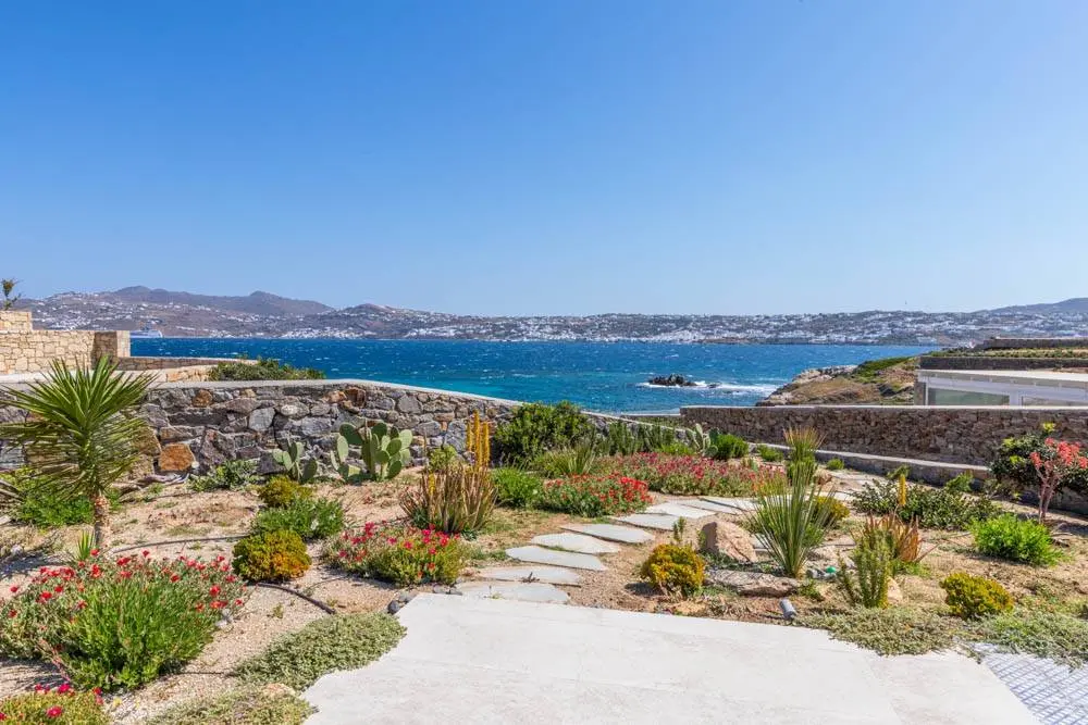Villa with private beach access and Mykonos downtown views