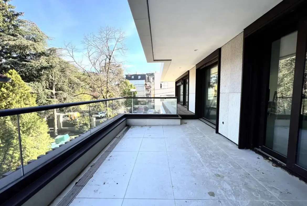 New development with 3 bedrooms and a private gym