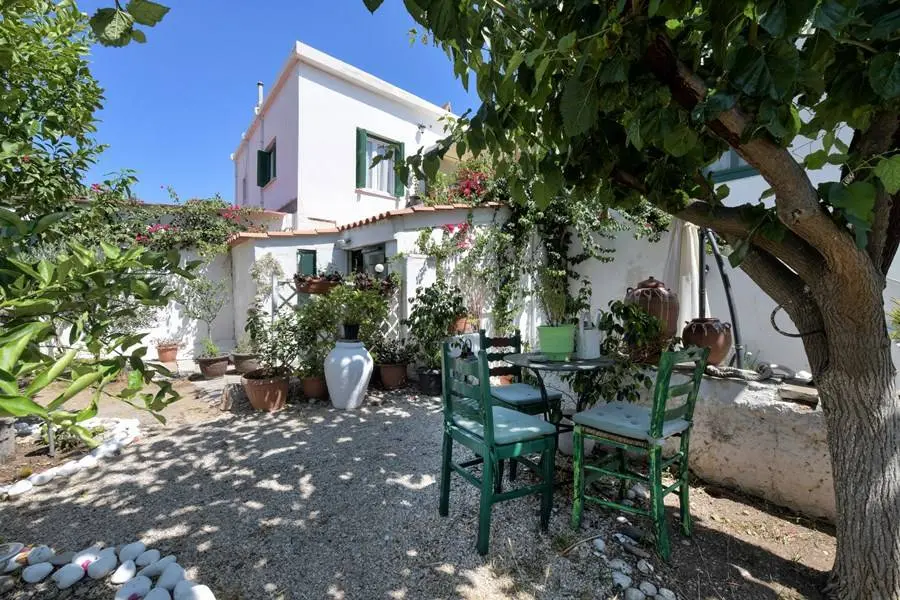 Traditional House in the Heart of Spetses
