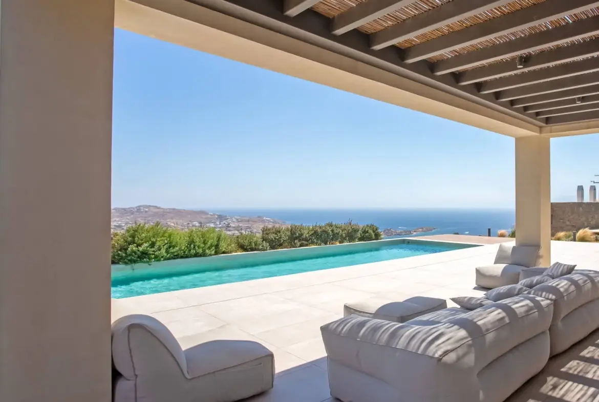 Exceptional luxury villa with pool, privacy and sea views in Mykonos