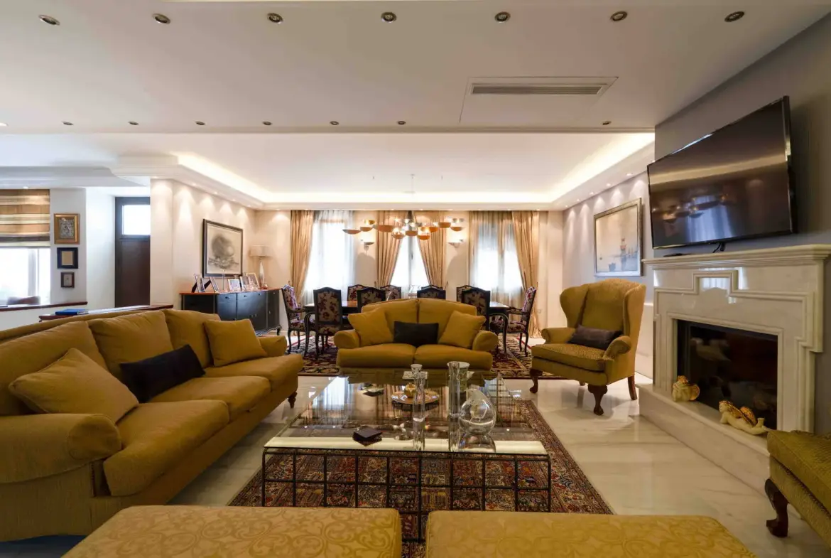 Prestigious 4-storey detached house