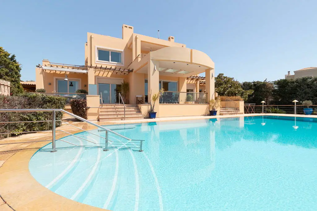Luxurious 4 bedroom villa with panoramic sea views in Lagonisi