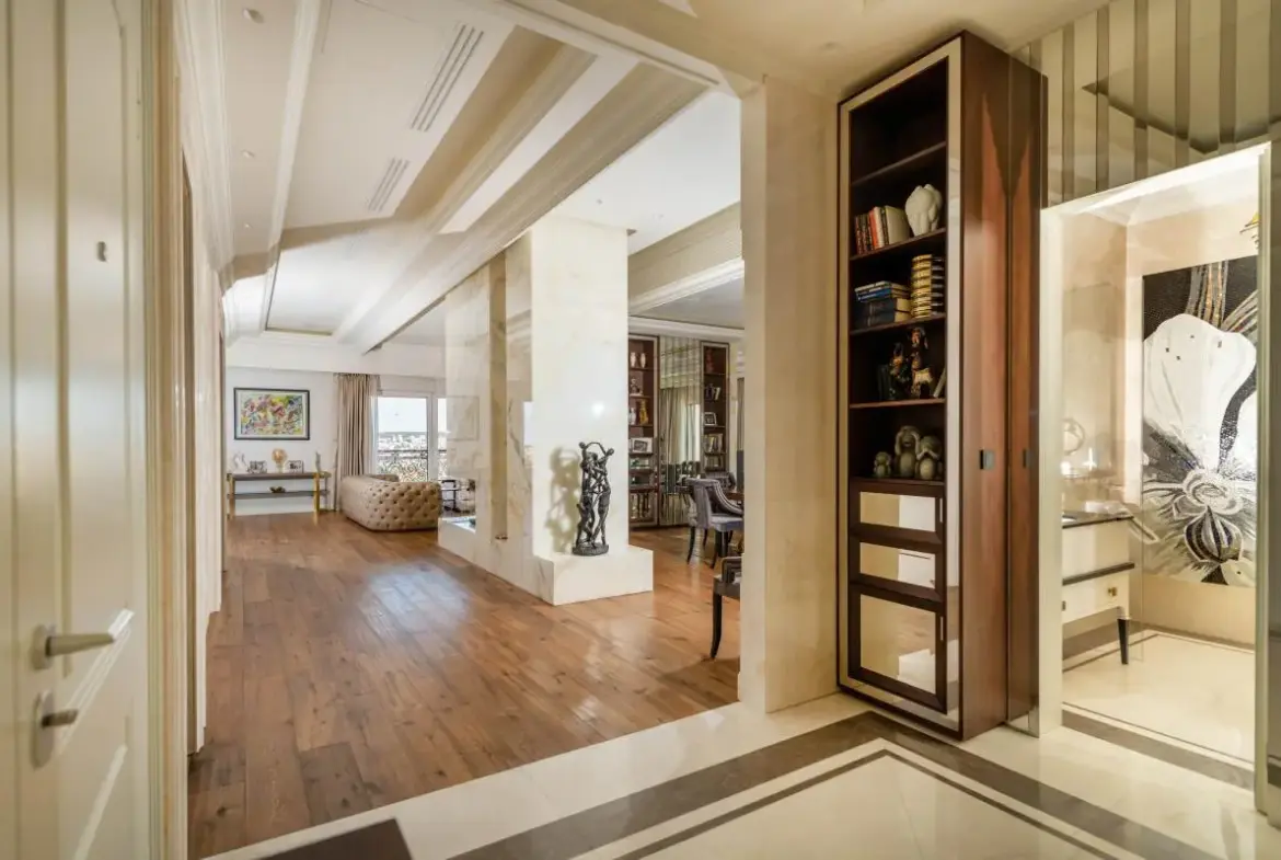 Penthouse in the Diplomatic Quarter with Panoramic Views