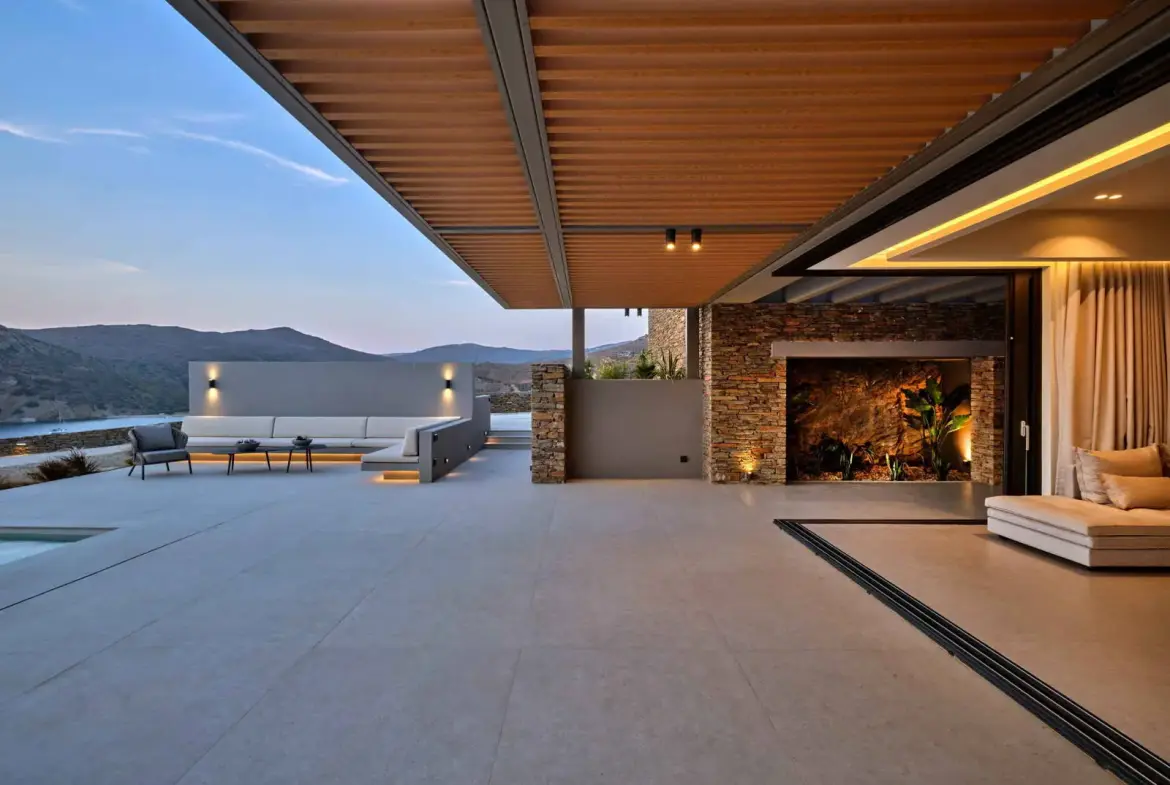 Big Blue Estate – An architectural masterpiece in Andros