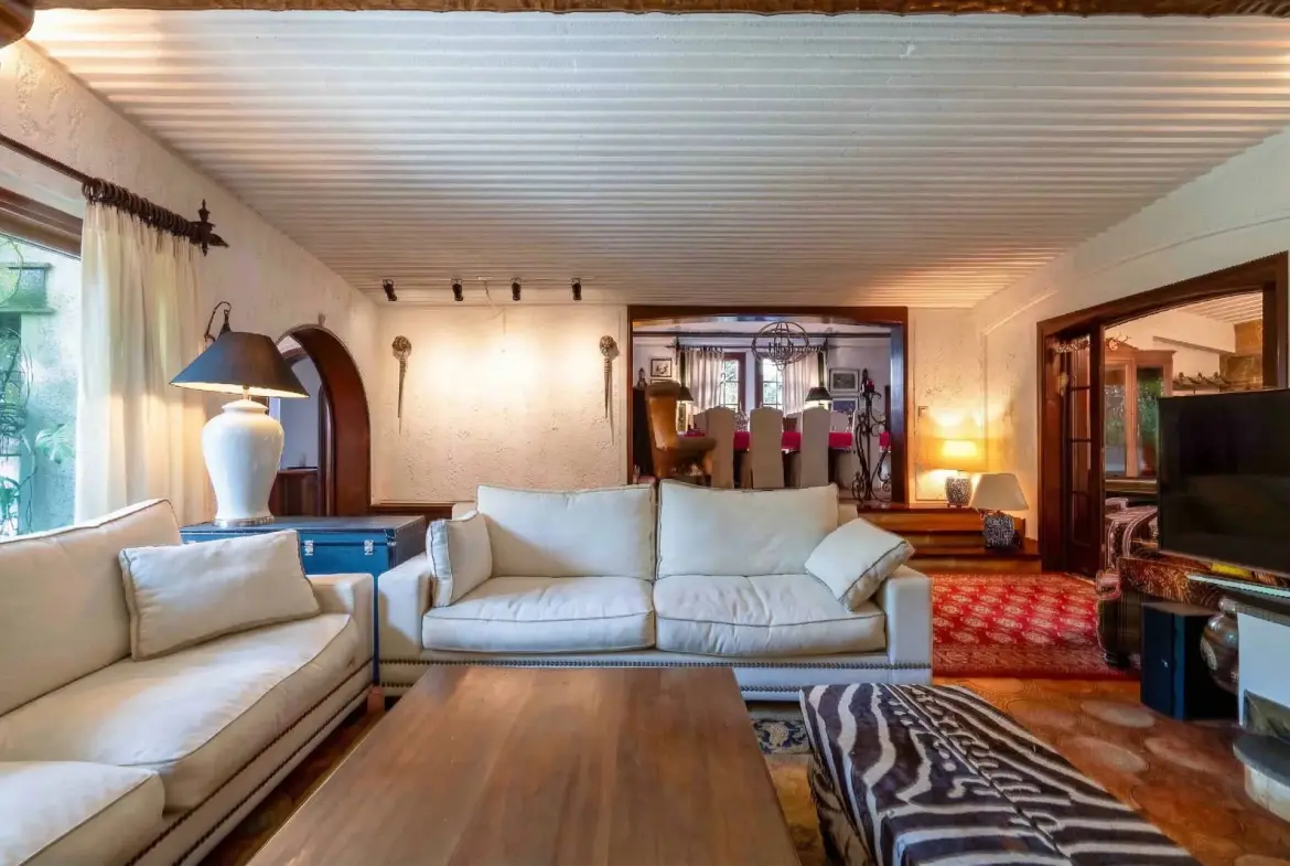 Distinguished residence in Filothei