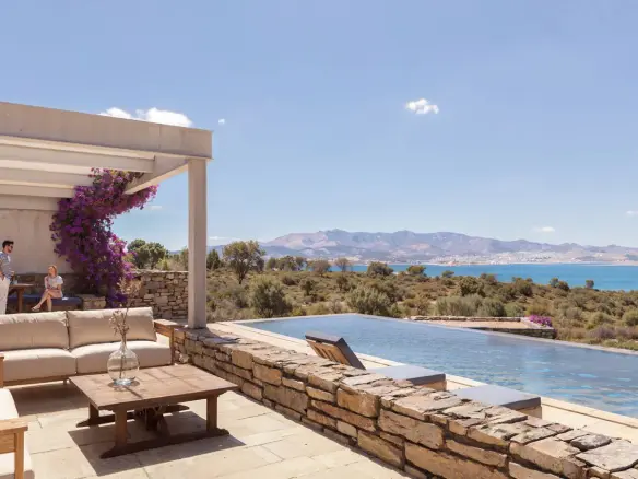 Private villa next to Soros beach, Antiparos