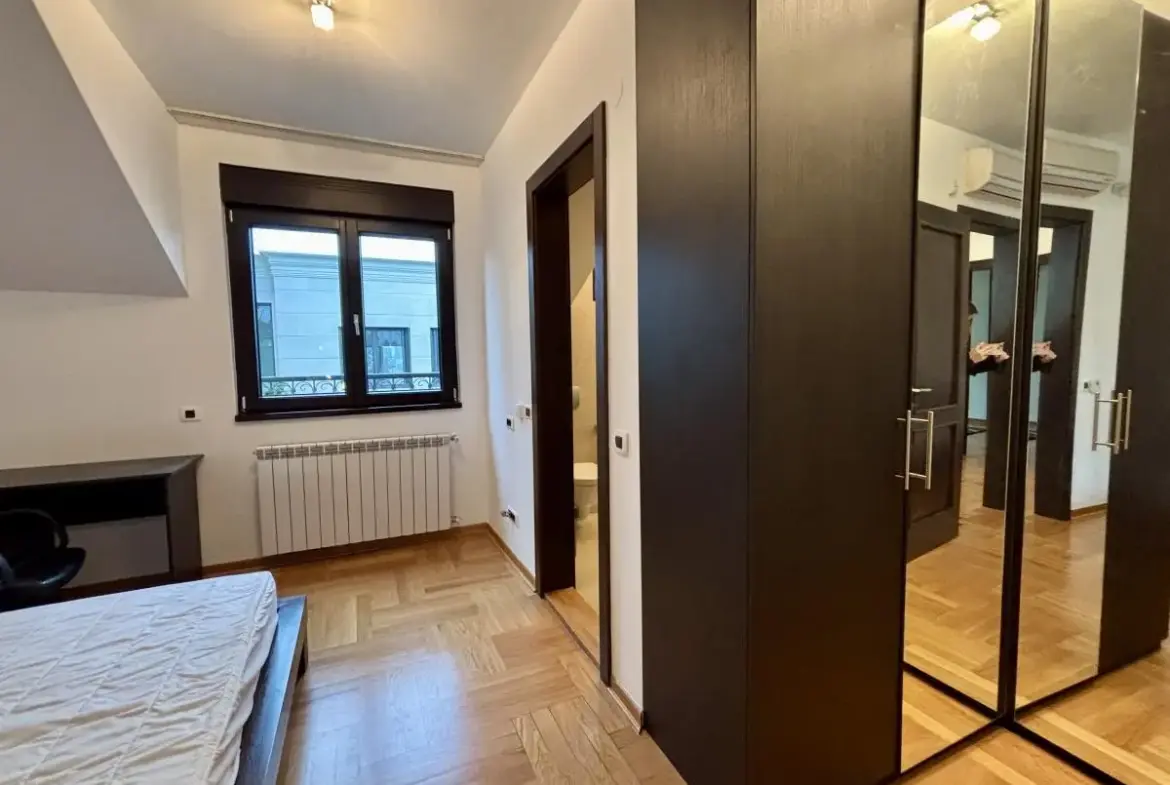 Senjak – an elegant 4-bedroom apartment