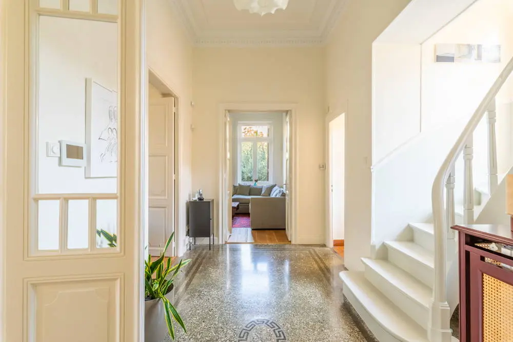 The Trophy Estate – A neoclassical residence overlooking the Acropolis