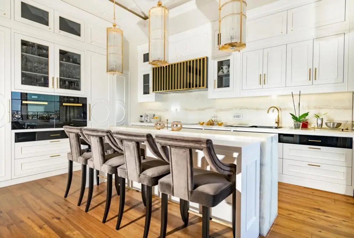 Penthouse in the Diplomatic Quarter with Panoramic Views