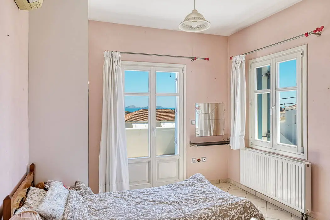 Private estate with two residences in the heart of Spetses