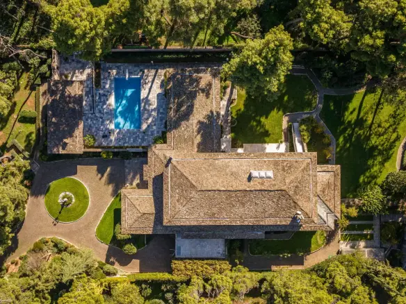 The grand estate in Ekali