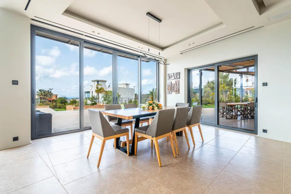 Ultra luxury contemporary villa with infinity views