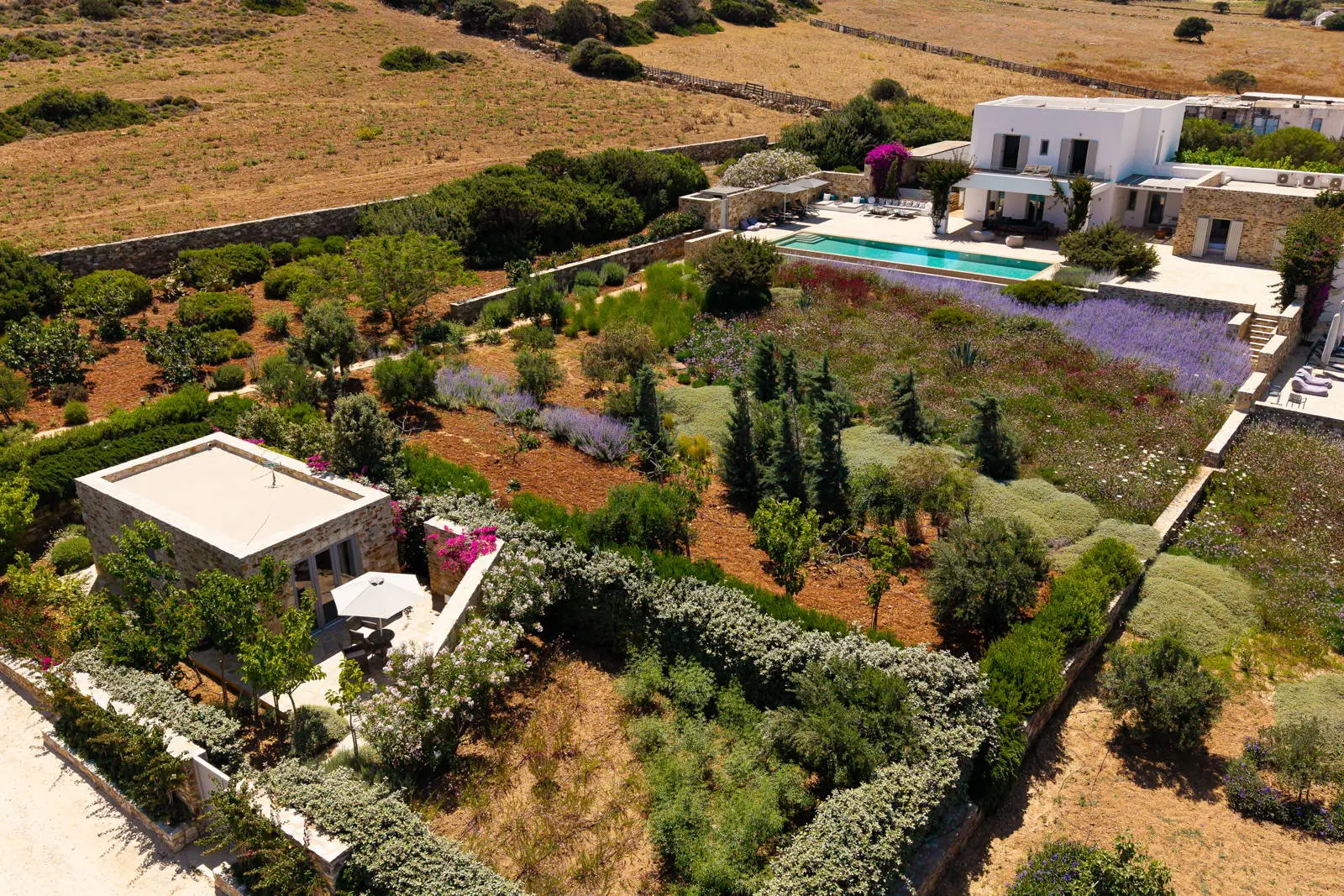 bh-d81df6136641 Exclusive Mediterranean estate in Antiparos with panoramic views