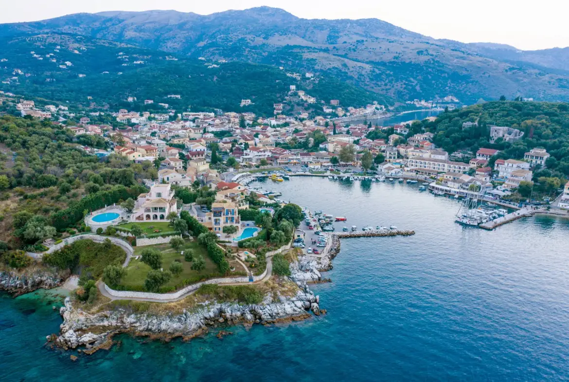 Luxury 3-villa estate with sea views & pool in Kassiopi, North Corfu