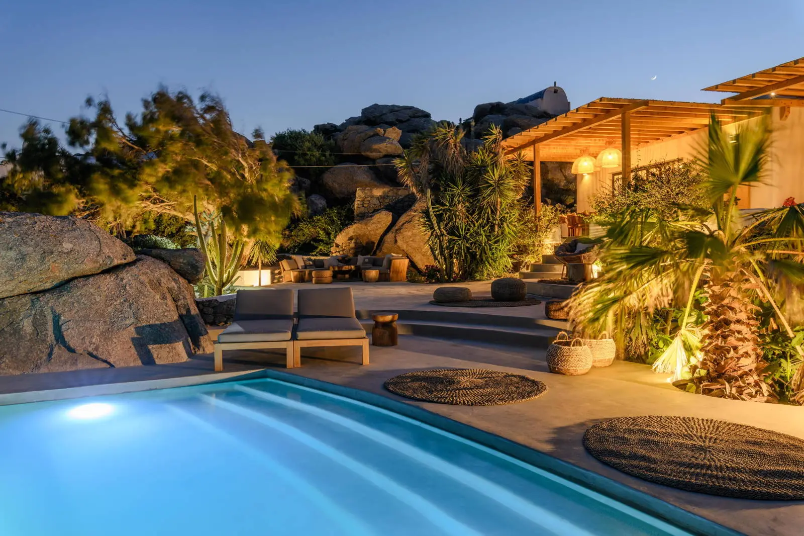 Luxury villa with infinity pool and panoramic views in Mykonos