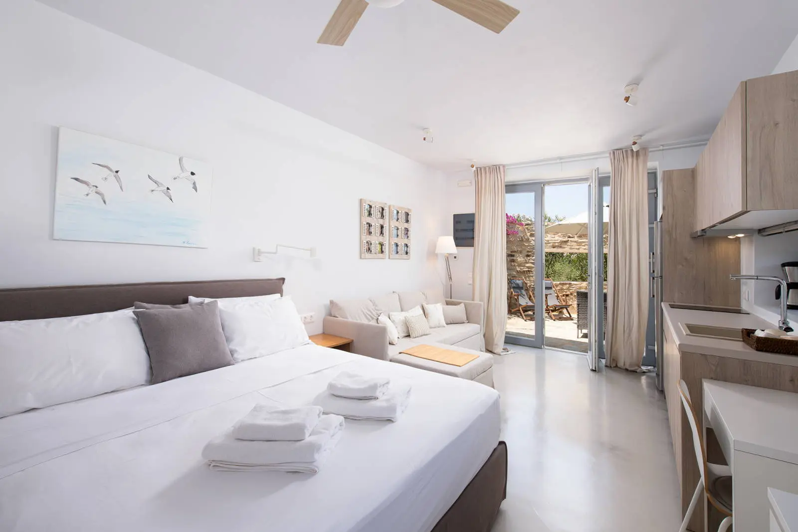bh-d9b896dfe62f Exclusive Mediterranean estate in Antiparos with panoramic views