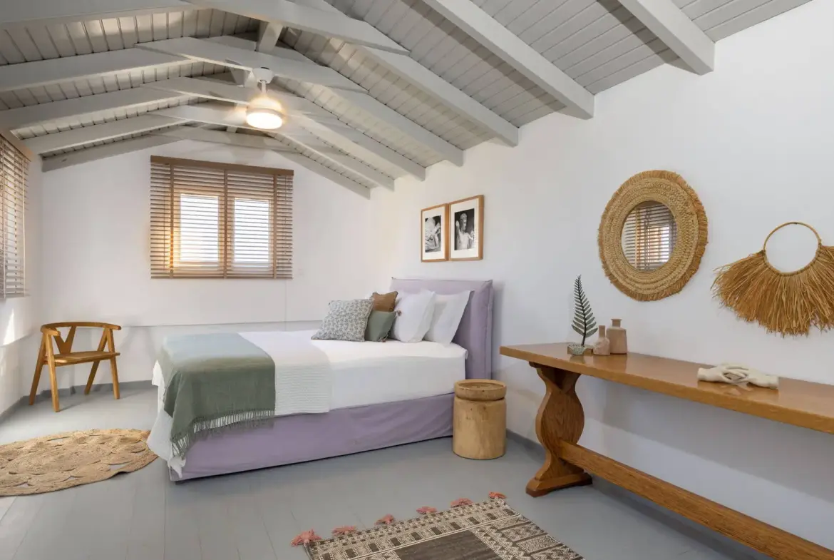 Luxury 560 sqm villa with private pool and complete privacy in Koroni, Messinia