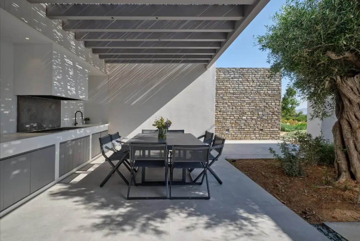 Ultimate luxury seafront villa with infinity pool in Antiparos