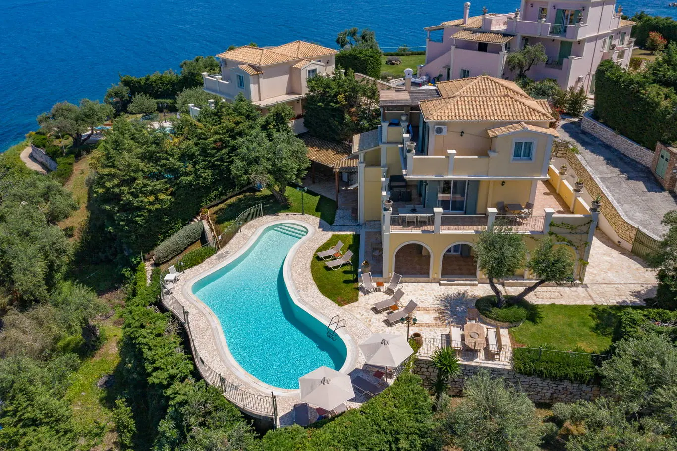 Luxury 3-villa estate with sea views & pool in Kassiopi, North Corfu