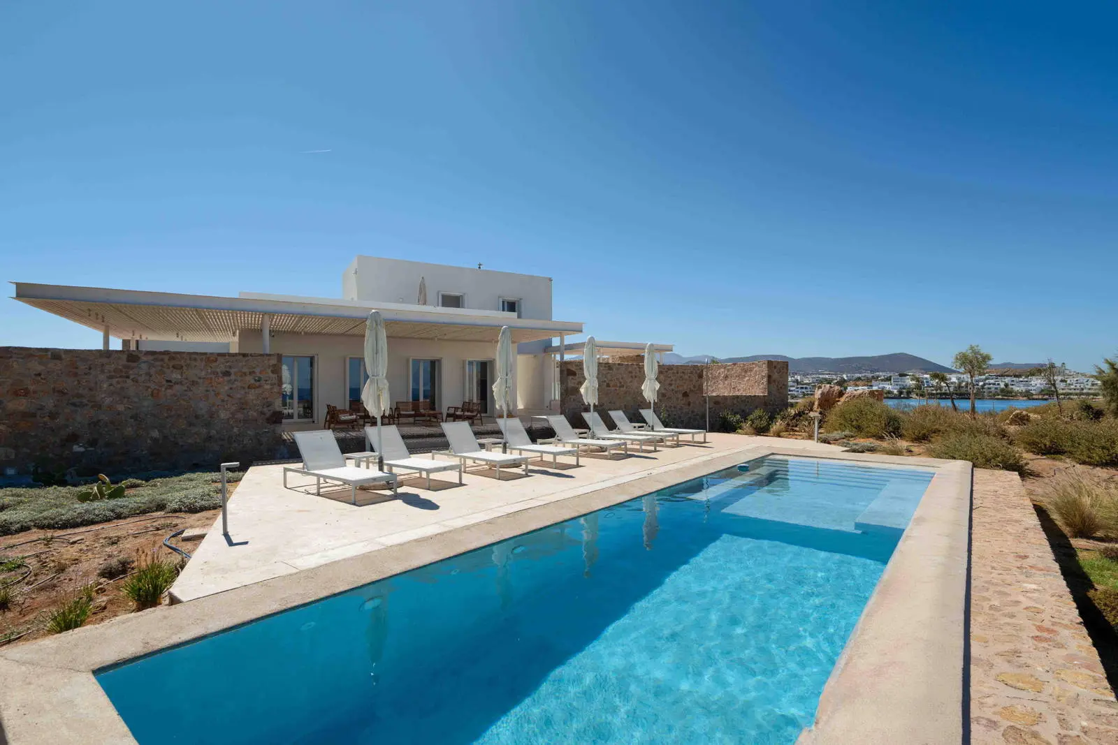 Luxurious New Seaside Villa in Agioi Anargyroi, Naoussa Paros