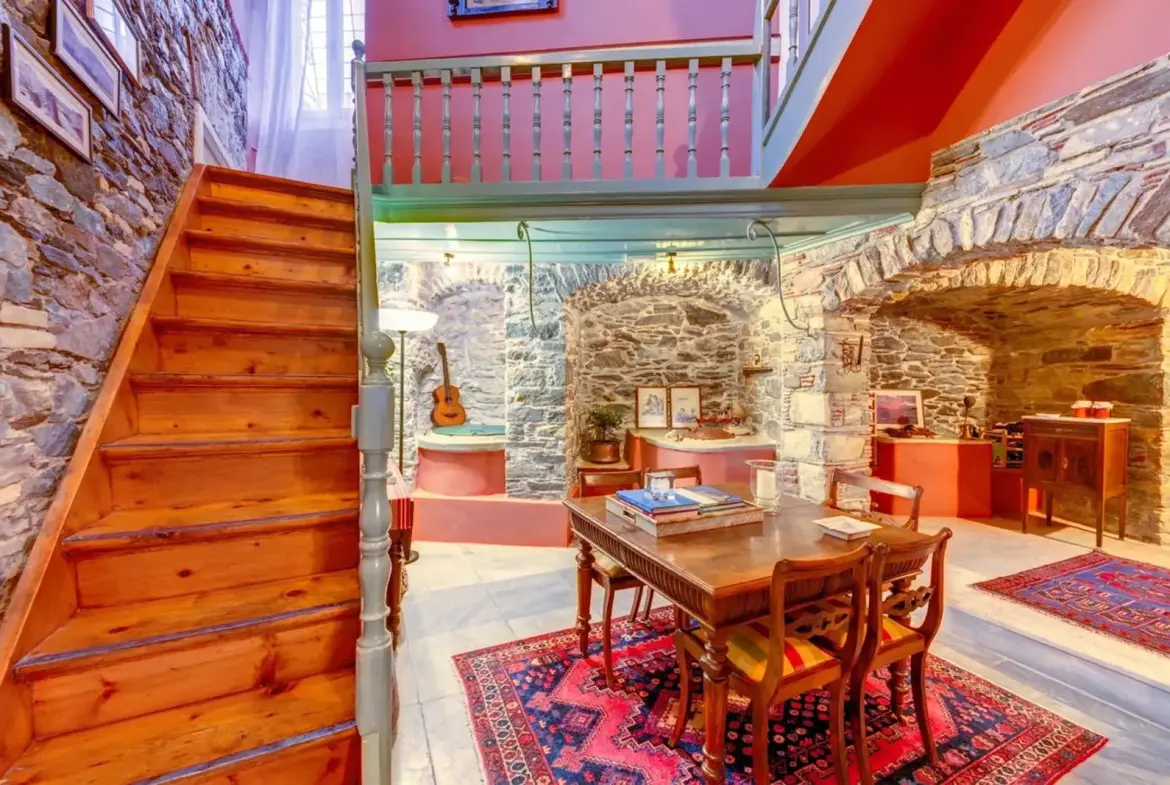 Historic Monument Villa in Ermoupolis, Syros