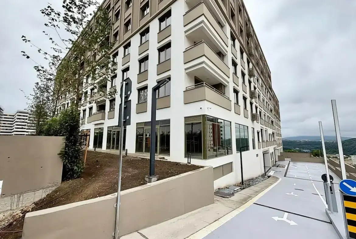 Three-Bedroom Apartment with Panoramic Views in the New Silva Vidikovac Complex