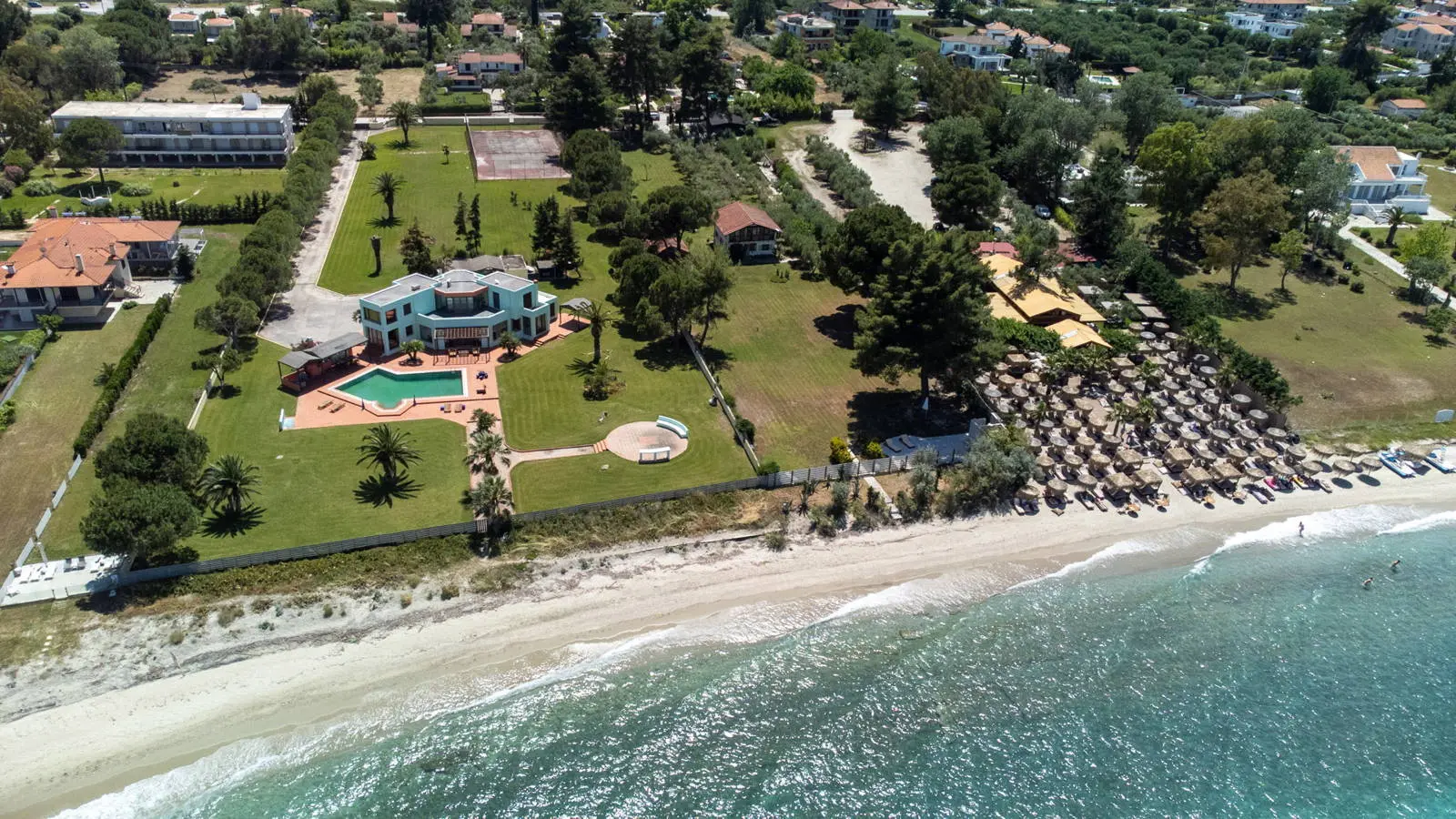 bh-df24c9682a22 Beachfront property in Glarokavos, Halkidiki