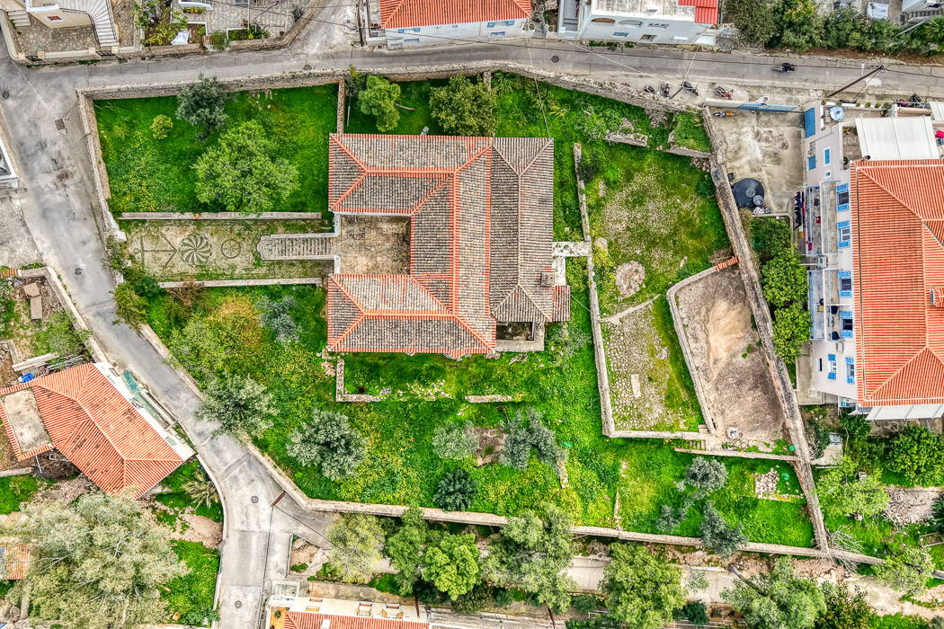 Historic mansion with approved development potential in Spetses