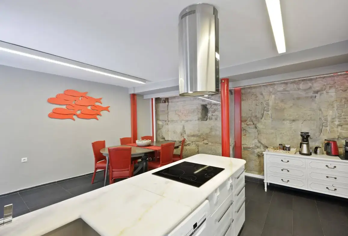 Timeless and luxury house in Plaka